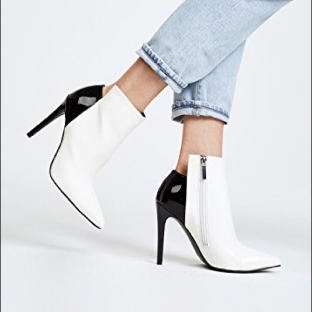 Kendall & Kylie Ariana Patent Ankle Bootie